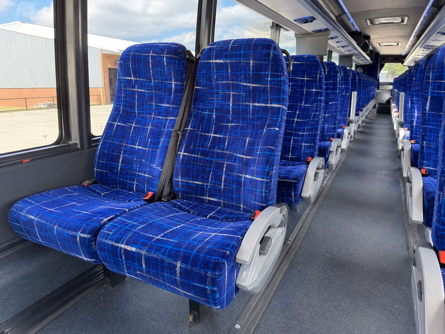 amarillo charter buses